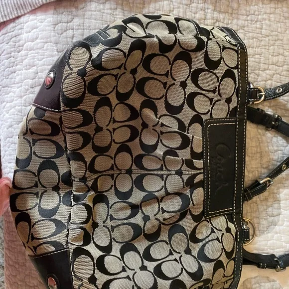 Coach bag with matching wallet - Picture 2 of 4